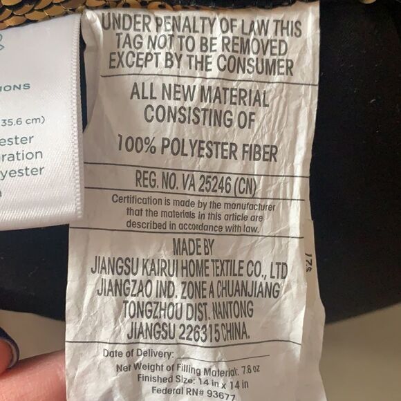 Black and gold pillows 2 changeable colors - Picture 7 of 8